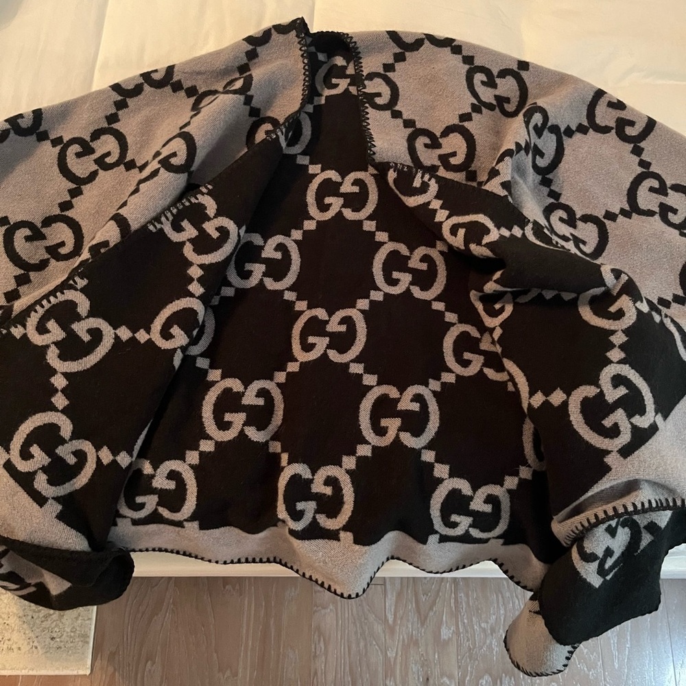 GG Black and Grey Logo Blanket Poncho